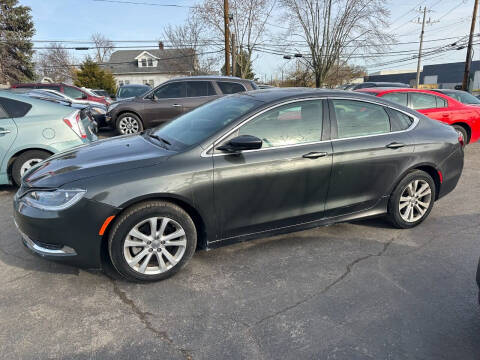 2017 Chrysler 200 Limited