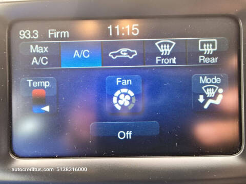 2017 Chrysler 200 LX