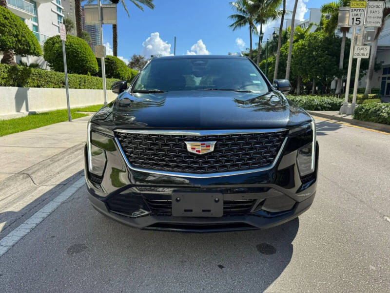 2024 Cadillac XT4 Premium Luxury