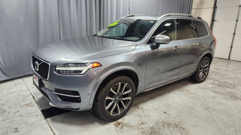 2018 Volvo XC90 T5 Momentum 7-Passenger