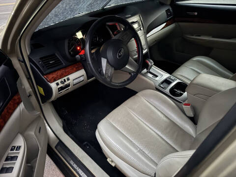 2010 Subaru Outback 2.5i Limited