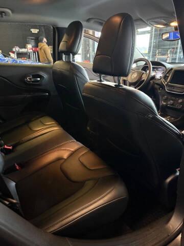 2020 Jeep Cherokee Trailhawk