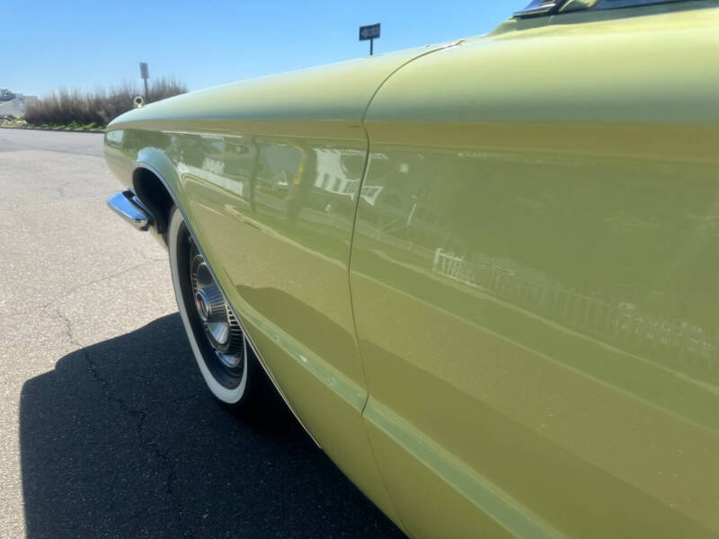 1966 Ford Thunderbird