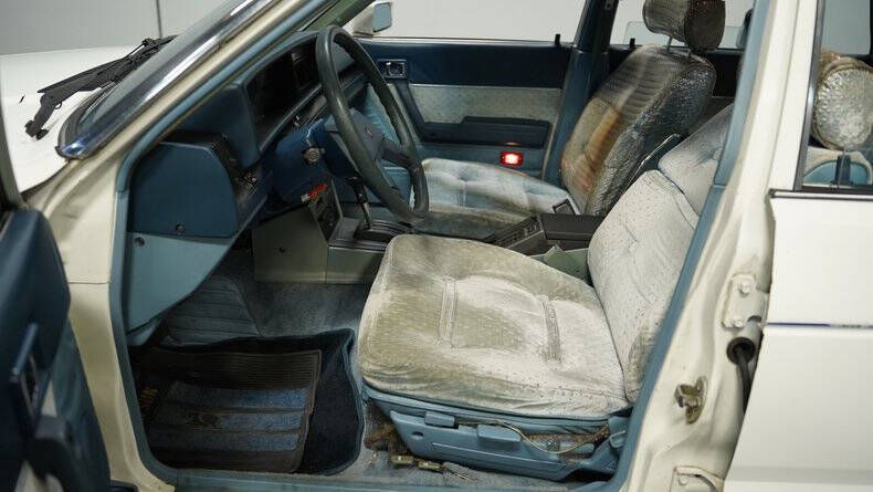 1982 Datsun Maxima GL