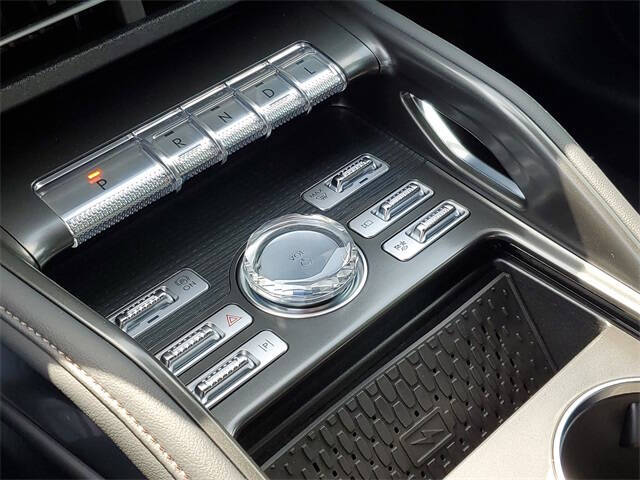 2025 Lincoln Nautilus Hybrid Premiere