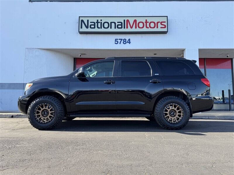2013 Toyota Sequoia SR5