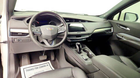 2023 Cadillac XT4 Premium Luxury
