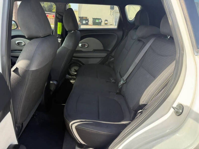 2015 Kia Soul +