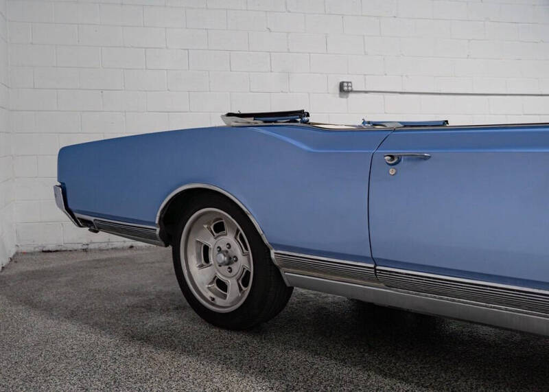 1965 Oldsmobile Starfire