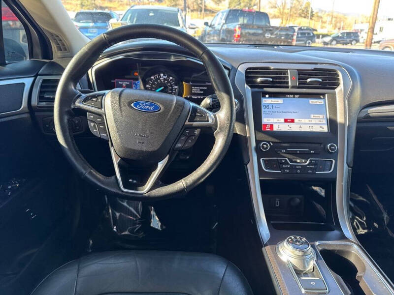 2017 Ford Fusion Energi SE Luxury