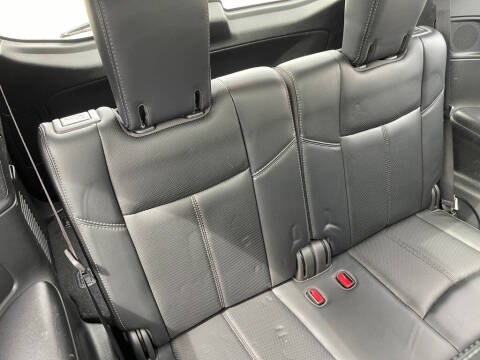 2017 Nissan Pathfinder Platinum