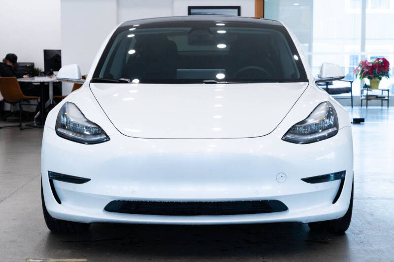 2019 Tesla Model 3 Mid Range
