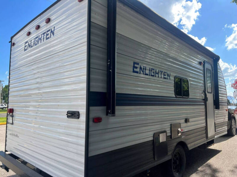 2021 Gulfstream Enlighten Super Lite