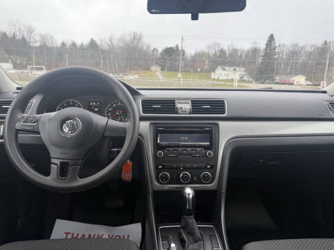 2012 Volkswagen Passat S PZEV