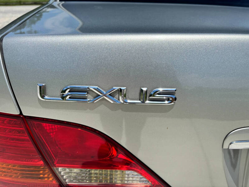 2003 Lexus LS 430