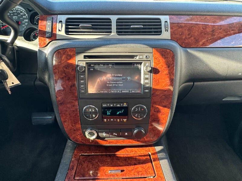 2011 Chevrolet Avalanche LTZ