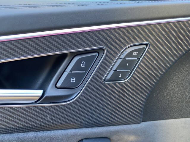 2023 Audi RS Q8 4.0T quattro