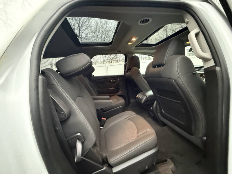 2016 GMC Acadia SLE-2