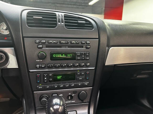 2004 Ford Thunderbird Deluxe