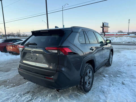 2024 Toyota RAV4 XLE