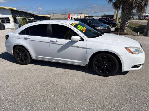 2013 Chrysler 200 LX