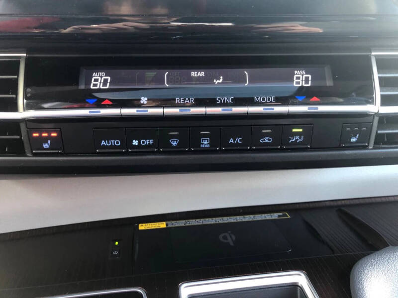 2024 Toyota Sienna XLE 7-Passenger