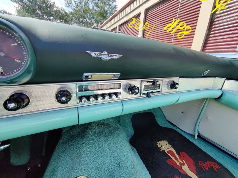 1955 Ford Thunderbird