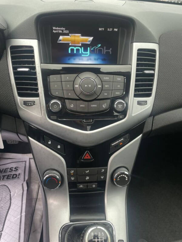 2013 Chevrolet Cruze 1LT Manual