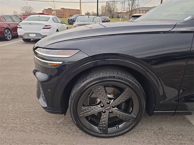 2023 Genesis GV70 2.5T Standard