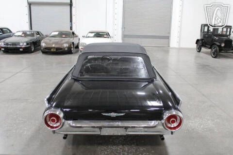 1962 Ford Thunderbird