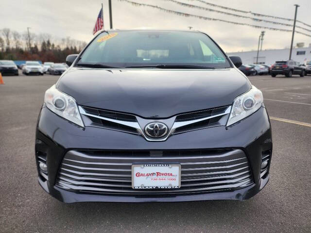 2018 Toyota Sienna XLE Premium 7-Passenger