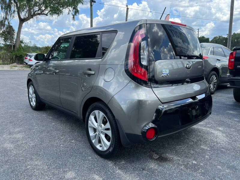 2016 Kia Soul +