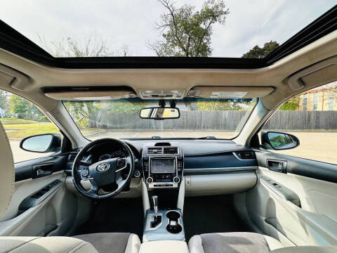 2014 Toyota Camry Hybrid