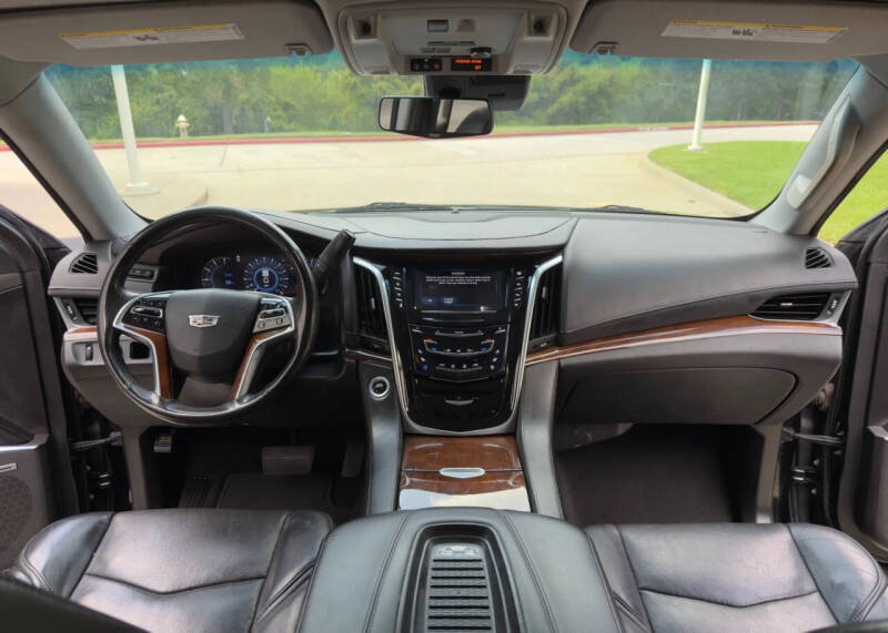 2019 Cadillac Escalade ESV Luxury