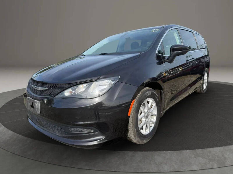 2022 Chrysler Voyager LX