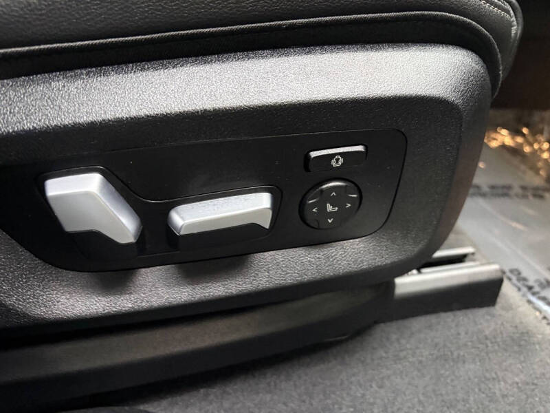 2021 BMW X6 sDrive40i