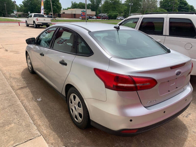 2016 Ford Focus S