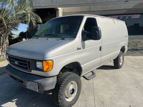 2003 Ford E-Series E-350 SD
