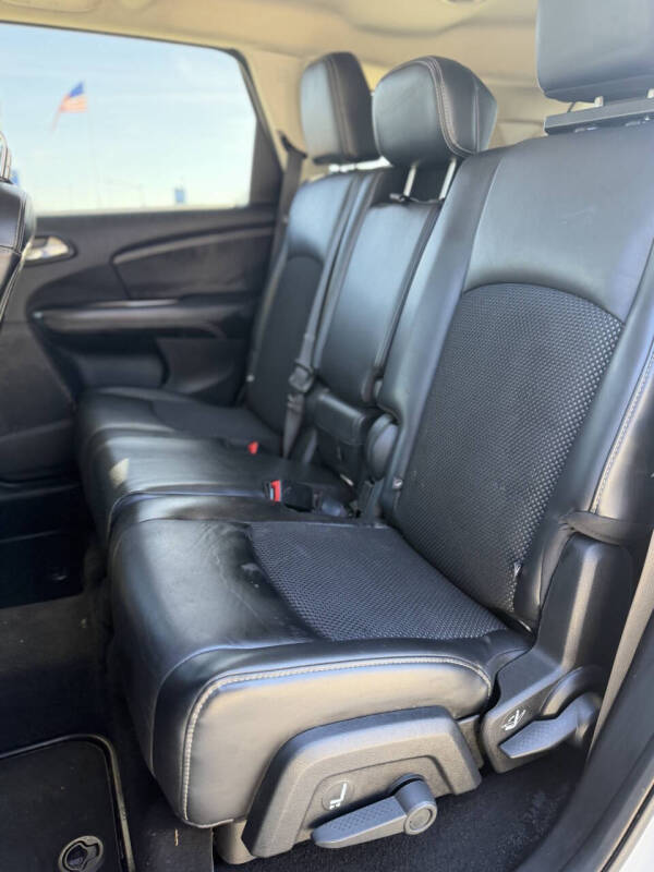 2020 Dodge Journey Crossroad