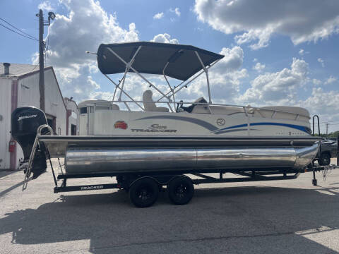 2011 Sun Tracker Regency Party Barge 22