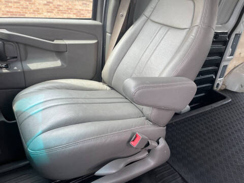 2018 Chevrolet Express 2500