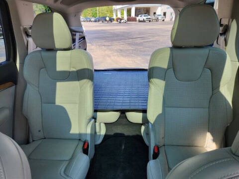 2020 Volvo XC90 T6 Inscription 6-Passenger