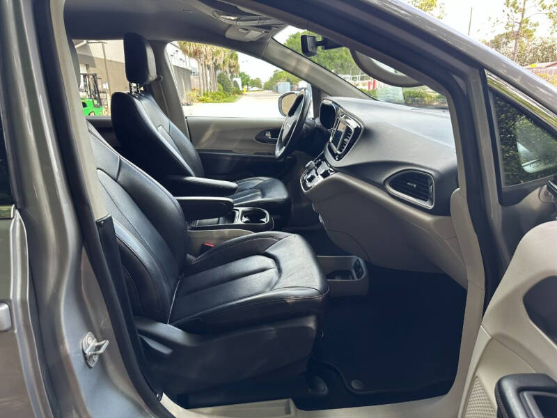 2020 Chrysler Pacifica Launch Edition