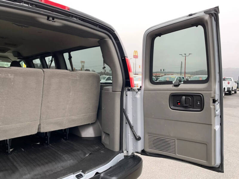 2016 Chevrolet Express LS 2500