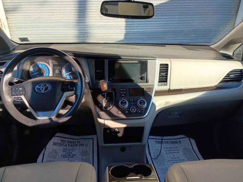 2017 Toyota Sienna