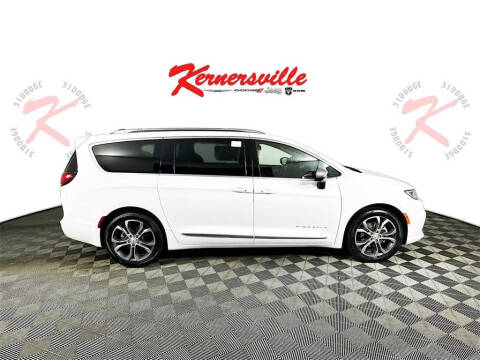 2026 Chrysler Pacifica Pinnacle