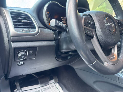 2018 Jeep Grand Cherokee Laredo