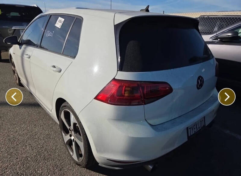 2017 Volkswagen Golf GTI S