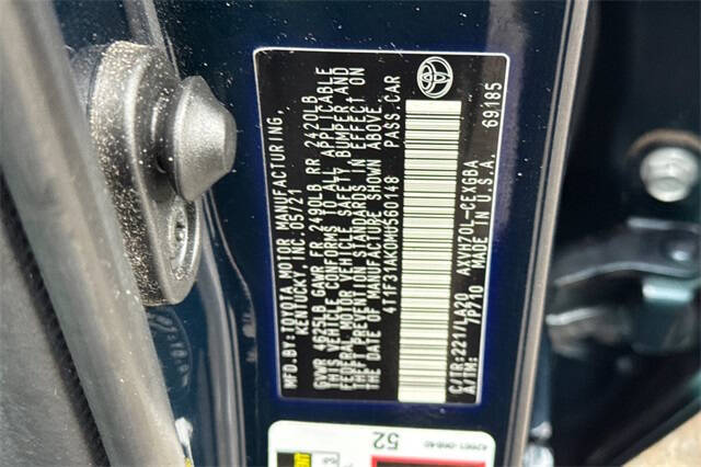 2021 Toyota Camry Hybrid XLE