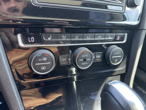 2015 Volkswagen Golf TSI SEL